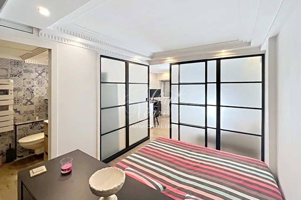 Chambres - Studio avec Parking à Grimaud, Proche de la Mer