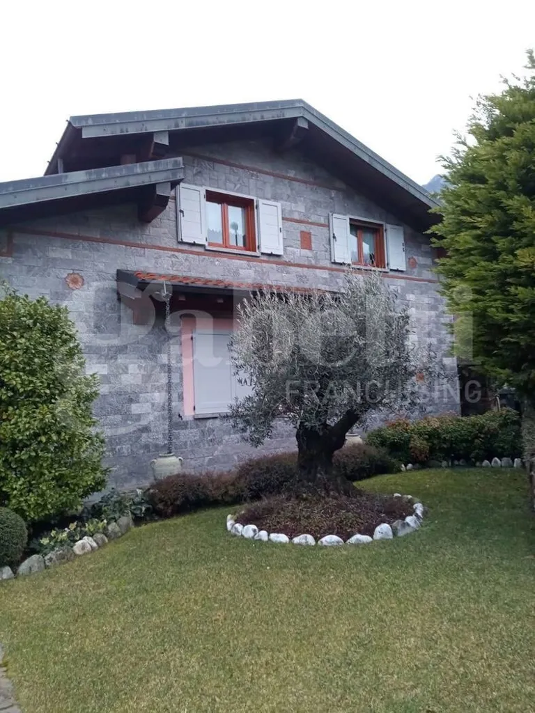 Esterno - Panoramic Villa with Garden in Asso (CO)