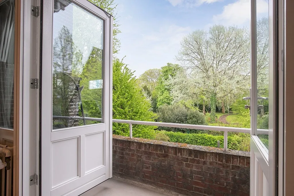 Balcon - Character Villa with Park View in Kralingen