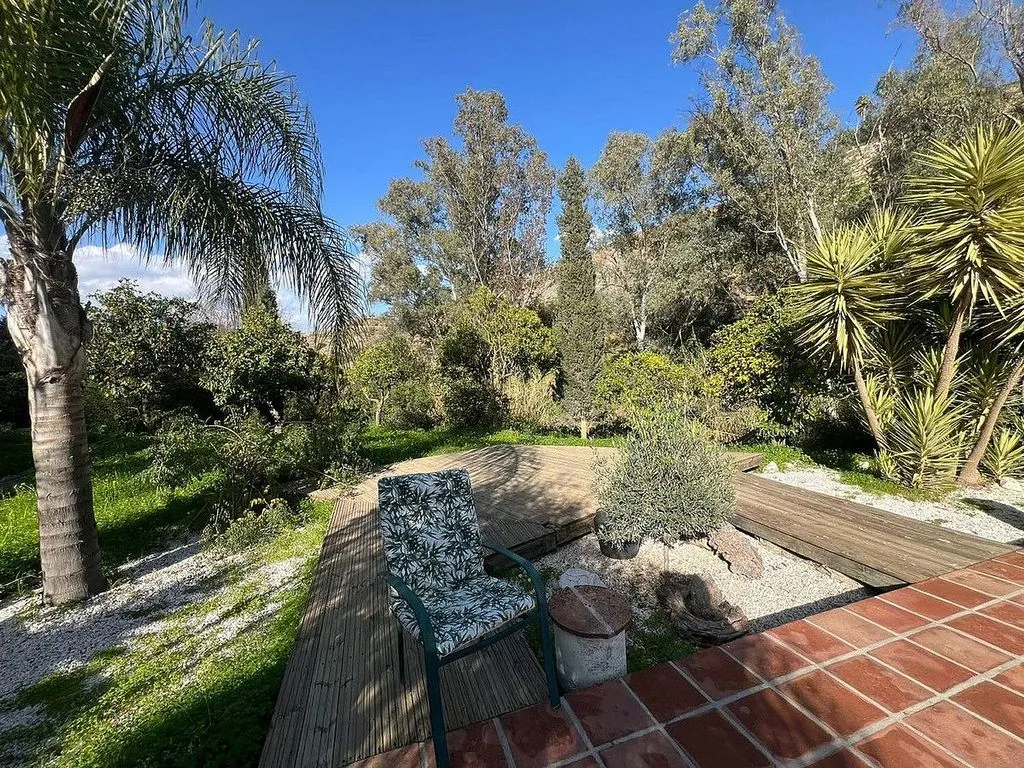 Giardino - Rustic Finca with Pool in Coín