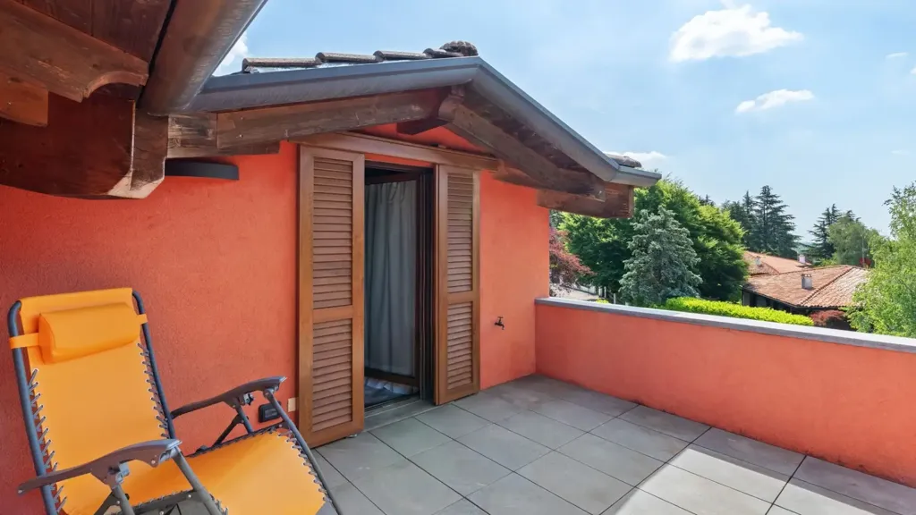 Terrazza - Villa with Lake View in Montorfano