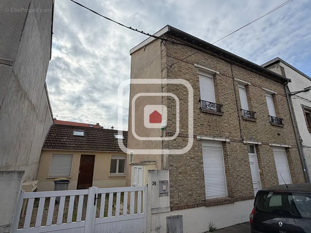 Extérieur - Appartement T2 dans Petite Copropriété à Luton