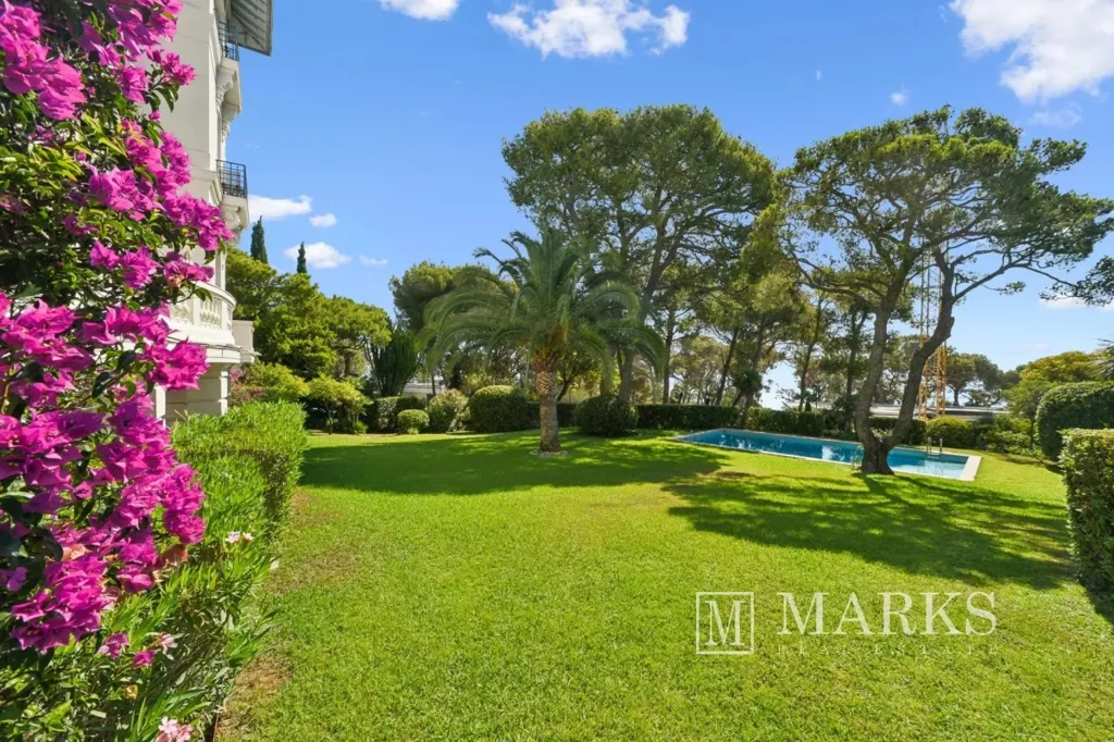 Aed - Charming 2-Bed Apartment in Saint-Jean-Cap-Ferrat