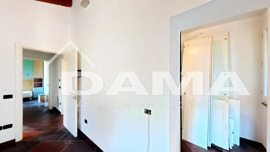 hallway_entrance
