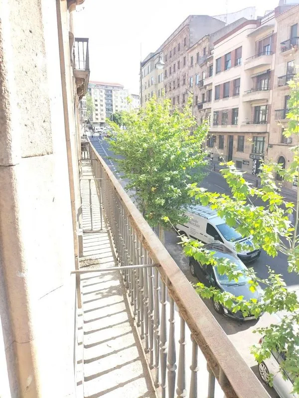 Balcon - Furnished Flat with Balcony in Salamanca