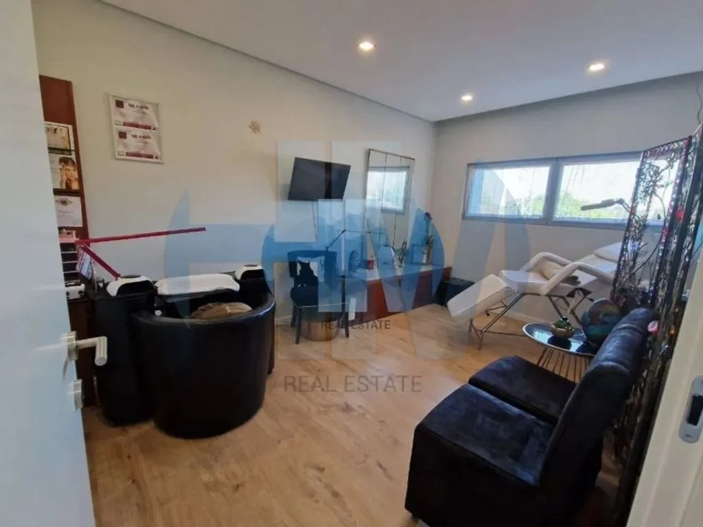 Bureau - Terraced Luxury House with Pool in Gondomar