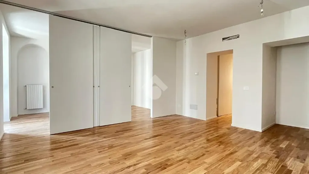 Toad - Rustic Flat with Balcony in Milan