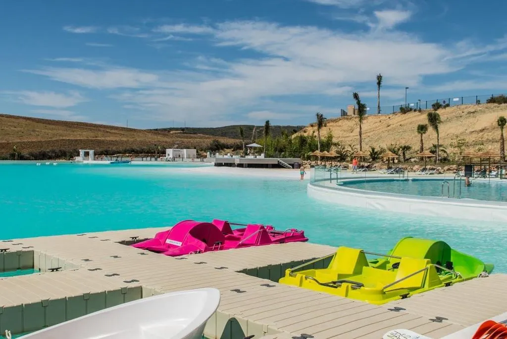 Piscine - Luxury Flat with Lake View in Casares