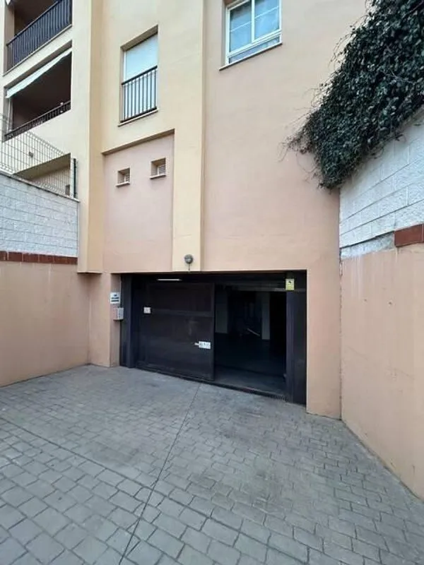 Garaaž - Bright Apartment with Pool in Los Pacos