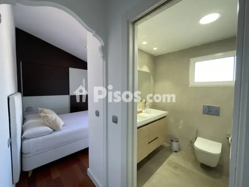 Chambres - Modernised Duplex with Mountain View in Beniparrell