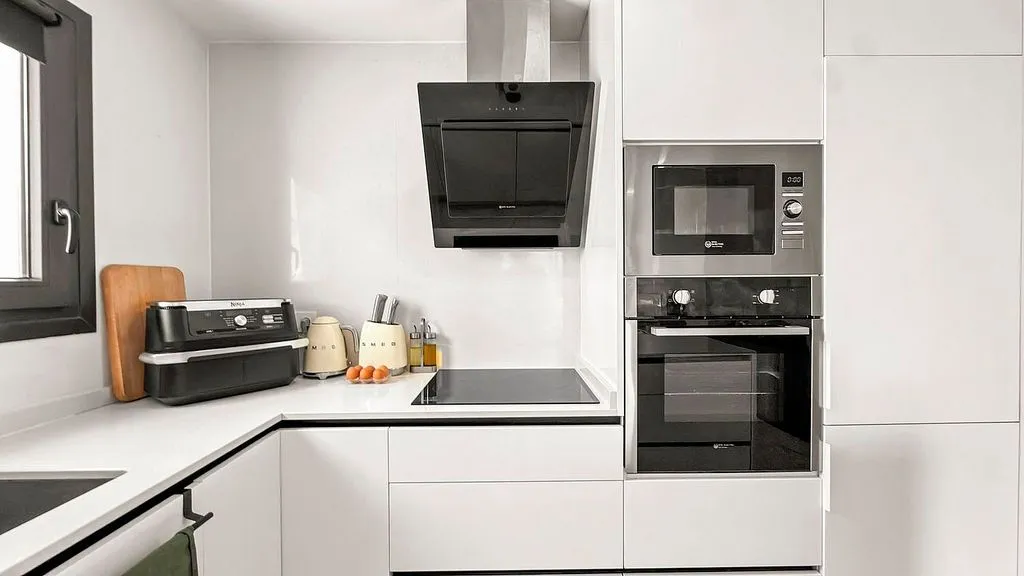 Cuisine - Apartment with Pool and Terrace in Los Altos