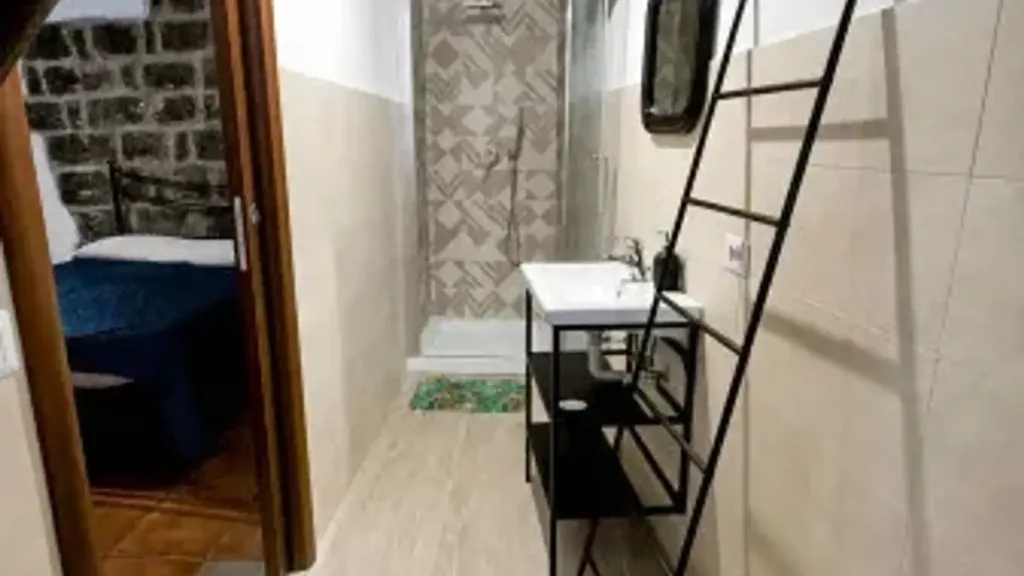 Vannitoad - Rustic Studio with Historical Features in Bagnaia, Viterbo