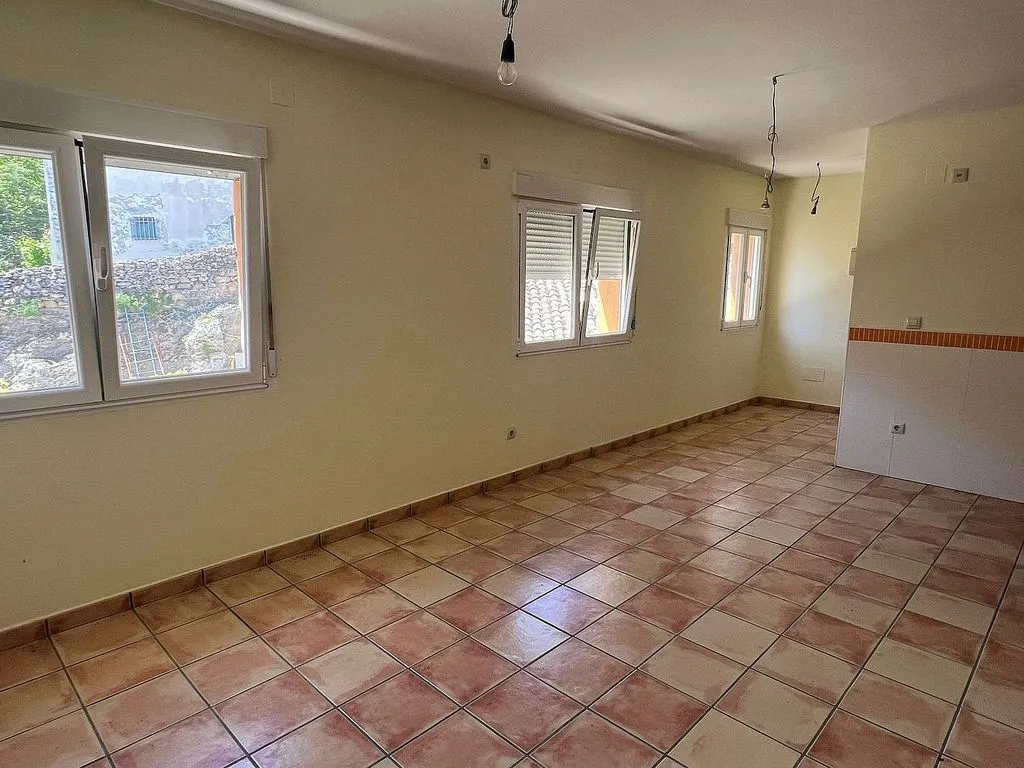 Pièces - Bright 2-Bedroom Flat in Fuencemillán