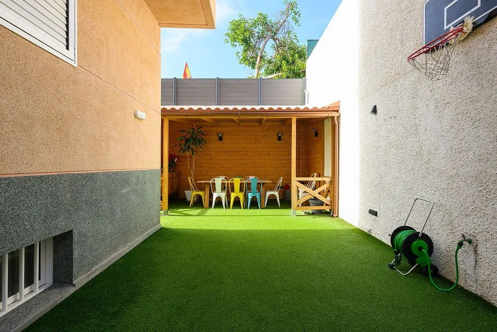 Aed - Terraced House with Pool in Las Mesas