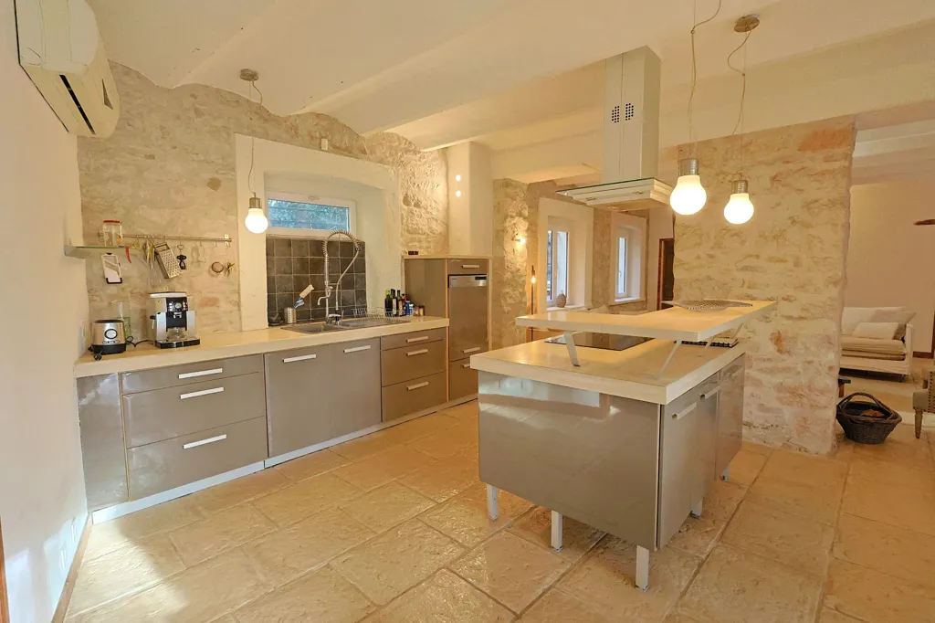 Köök - Luxury House with Pool in Vallauris