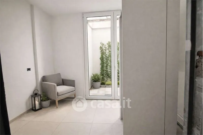 Esik - Contemporary Villa with Private Garden in Mariano Comense