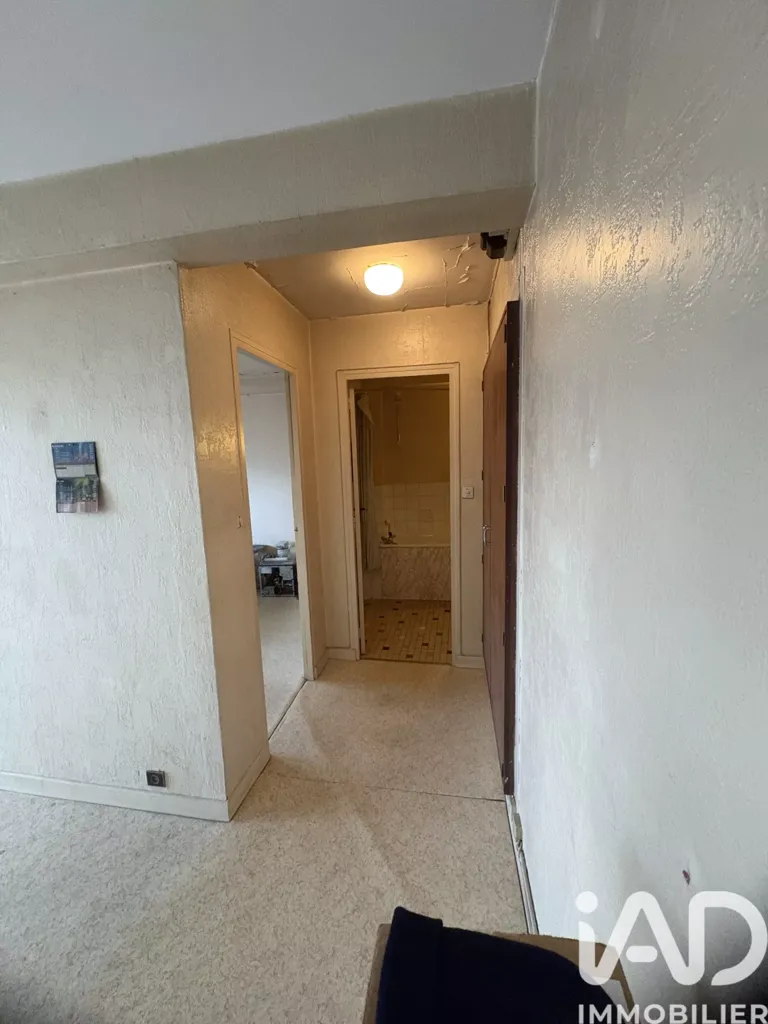 Esik - Central 2-Bed Apartment with Balcony in Nancy