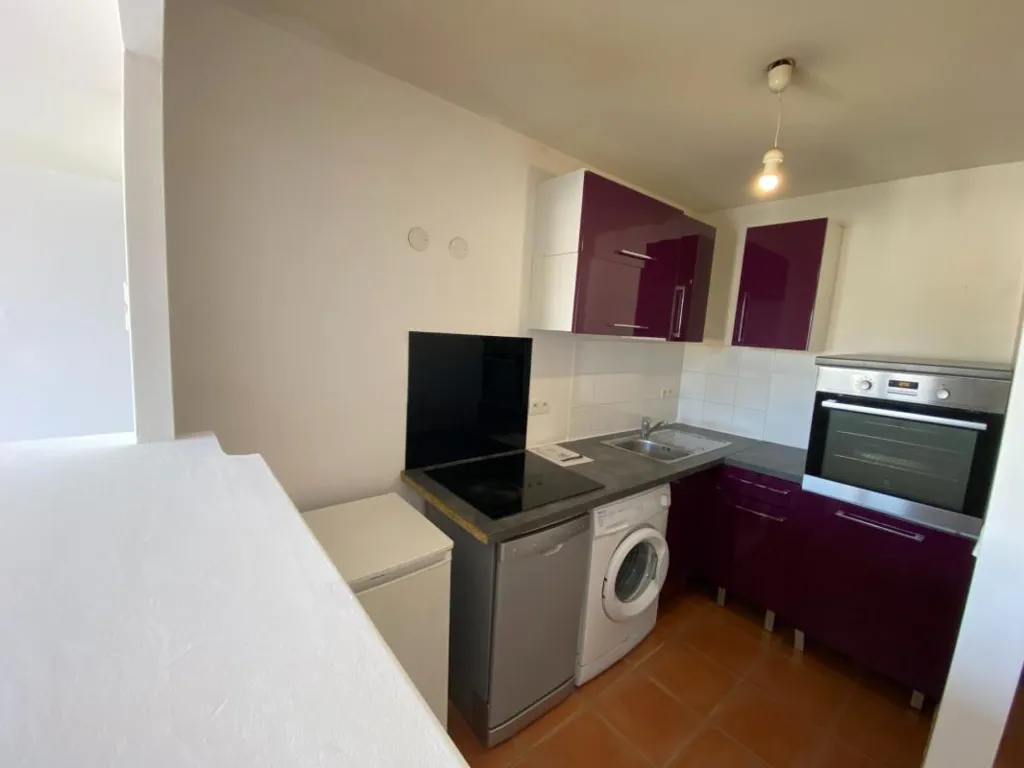 Cuisine - Appartement T3 avec Terrasse au Pontet