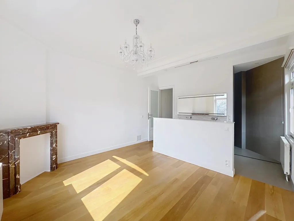 3 magamistoaga korter asukohas Ixelles