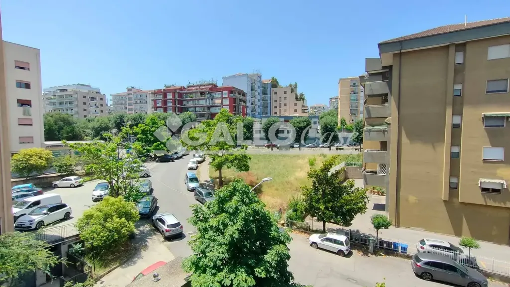 Balcone - Bright Apartment with Balconies in Cosenza
