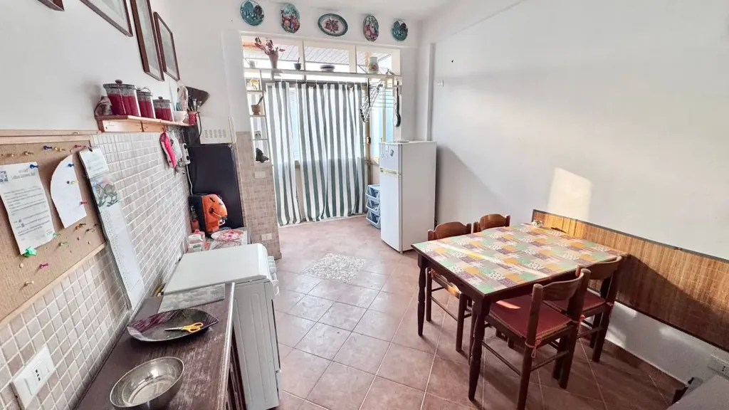 Söögituba - 3-Bedroom Apartment with Balcony in Palermo
