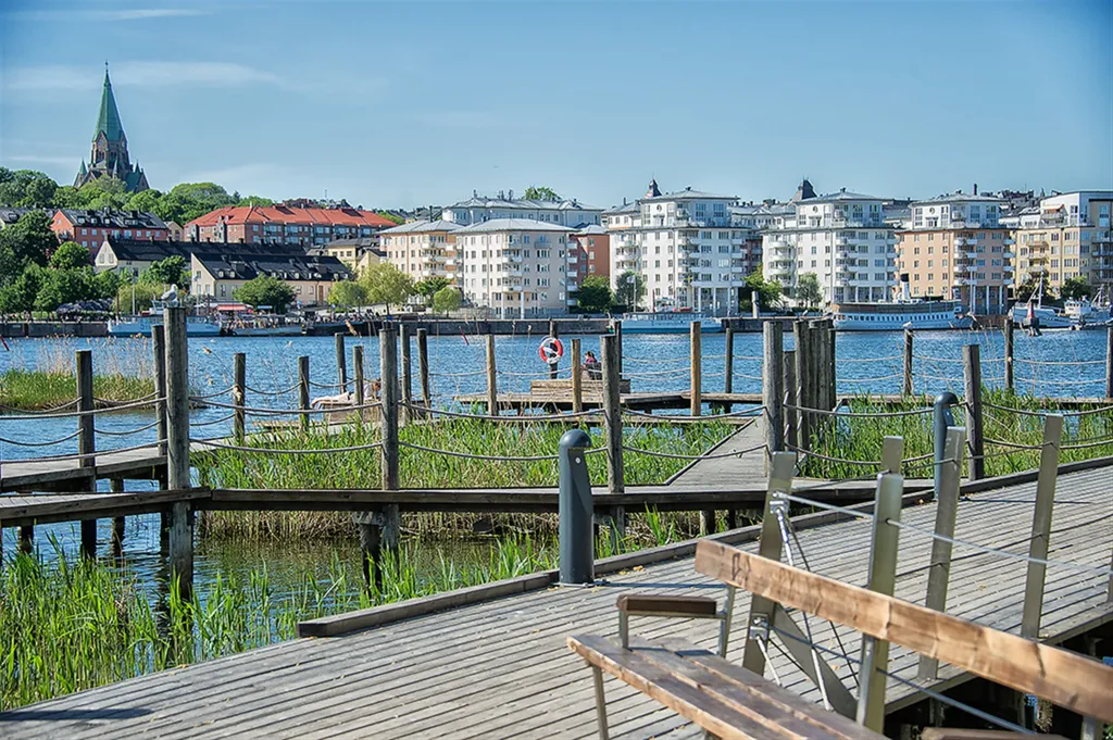 Luxury Apartment with Balcony in Sjöstan