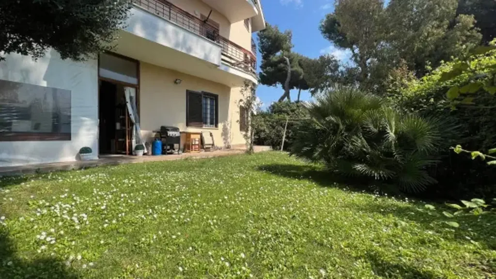 Jardin - Ground Floor Apartment with Garden in Ladispoli