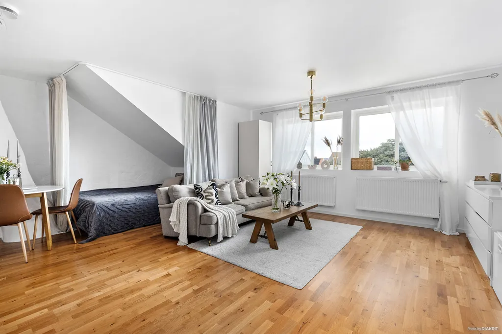 Elutuba - Bright 2nd Floor Flat with Garden in Central Strömstad