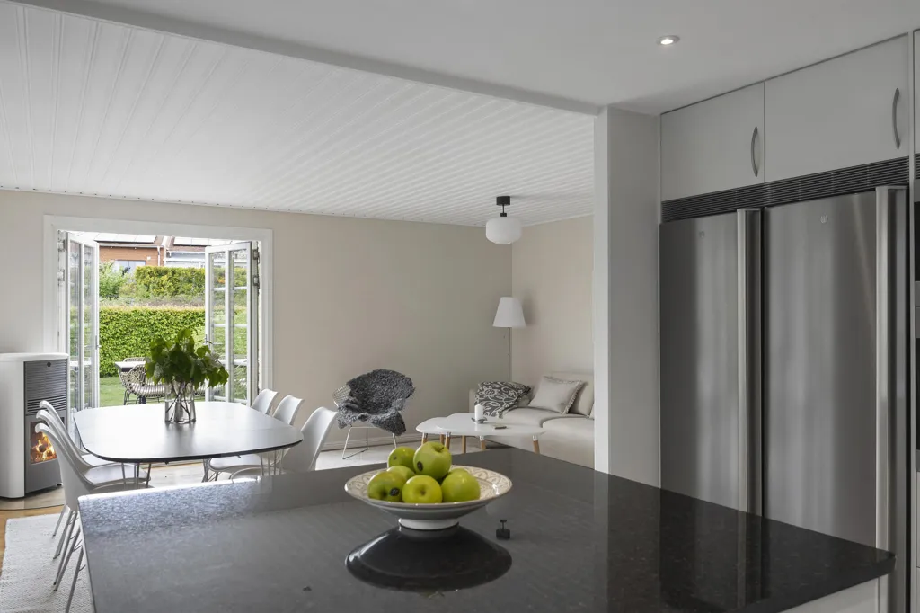 Köök - Corner Plot Villa with Garden in Västerdala