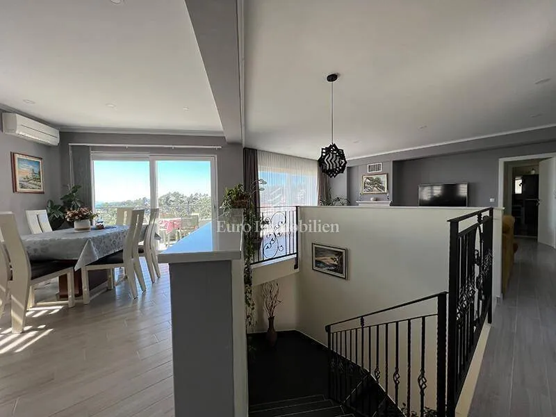 Söögituba - Modern Villa with Sea Views in Baška Voda