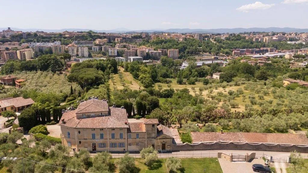 Õhuvaade - Baroque Villa with Private Garden in Siena