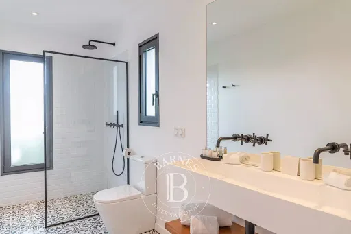 Salles de bain - Villa de luxe avec vue mer à Saint-Barthélemy