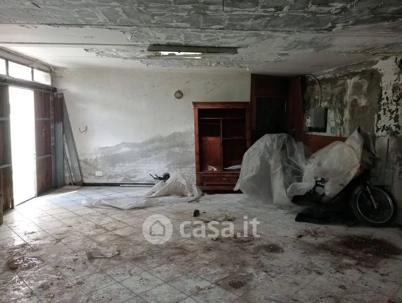 Toad - Semi-Detached House with Garden in Gressan