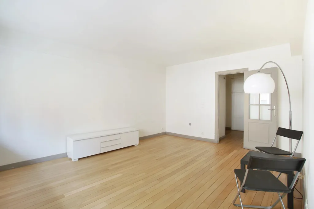 Séjour - Appartement avec Vue Sud-Est au 16e Arrondissement