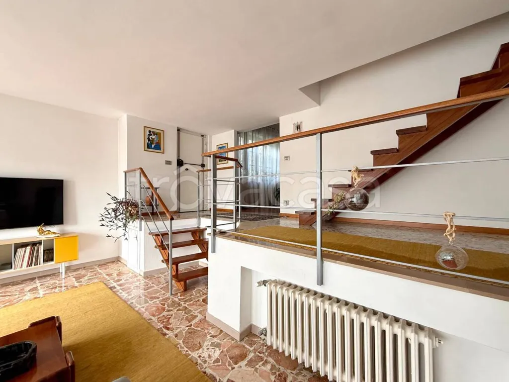 Soggiorno - Restored Villa with Garden in Bra