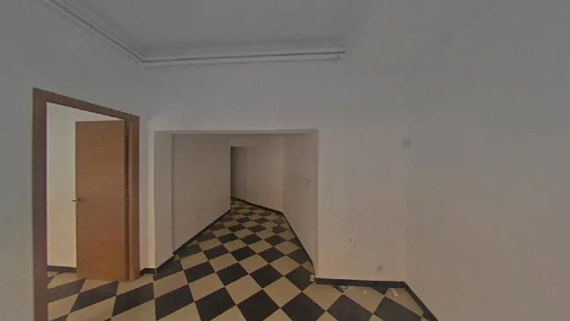 Esik - Family-orientated Flat in Madrid