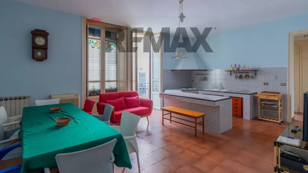 Söögituba - Two-Level Apartment with Balcony in Palermo