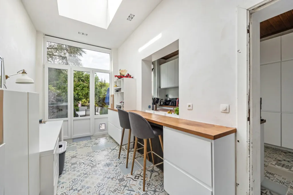 Kitchen - Charming House with Garden in Mortsel