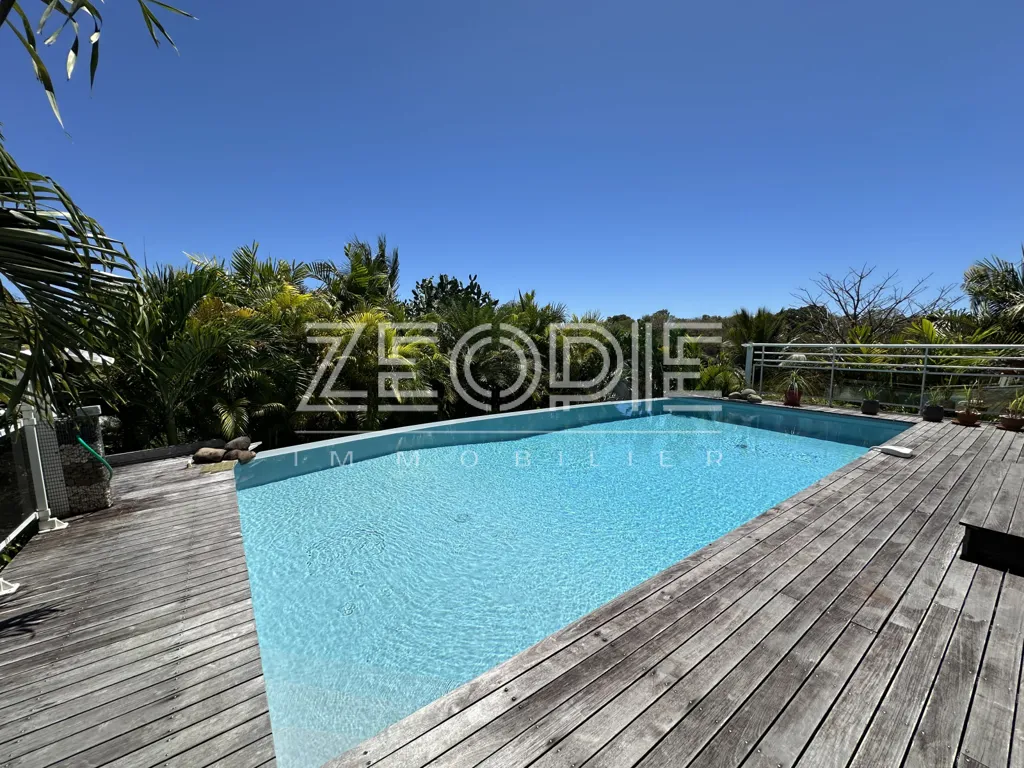 Piscine - Villa d'Architecte avec Piscine à Saint-François