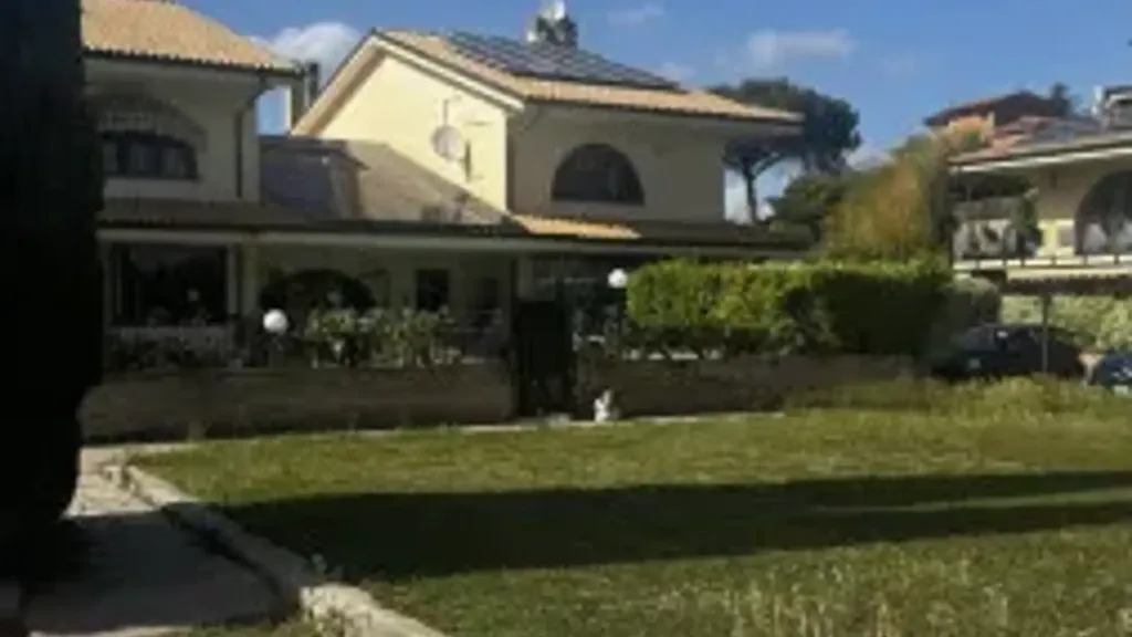 Välivaade - Semi-Finished Villa with Garden in Riano