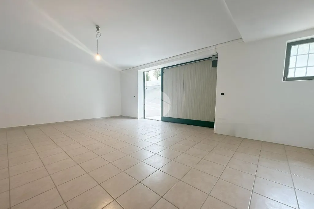 Pièces - Prestigious Villa with Park View in Collebeato