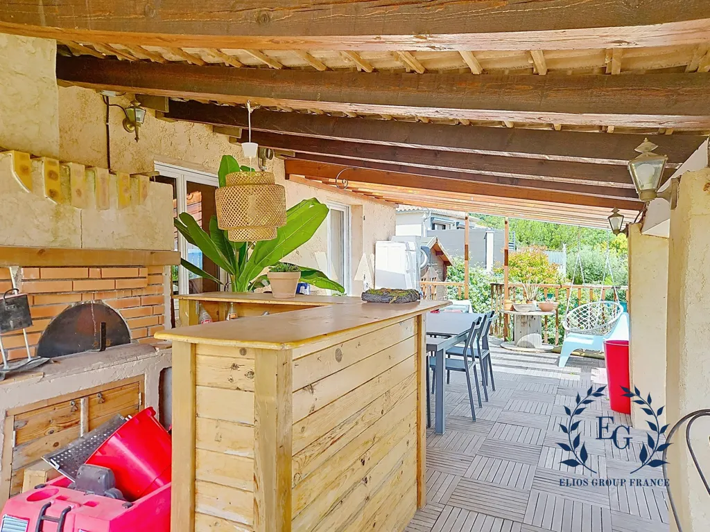 Terrasse - Maison avec Piscine et Vue Collines à Plan-d'Aups-Sainte-Baume