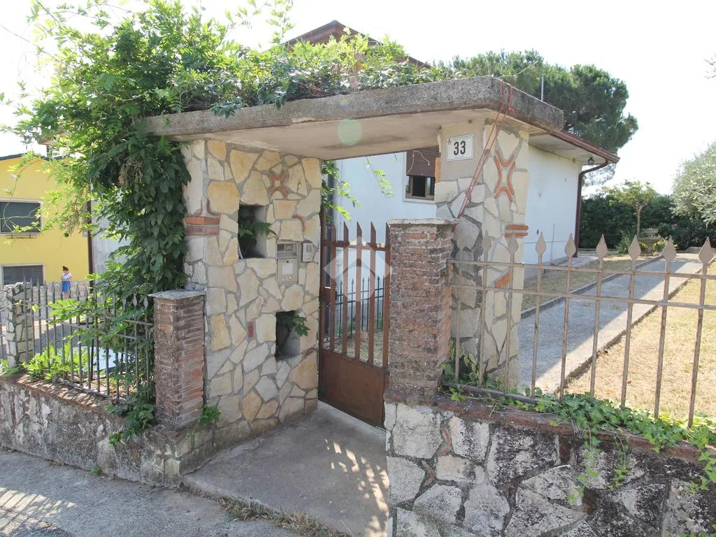Välivaade - Independent House with Garden in Zermeghedo