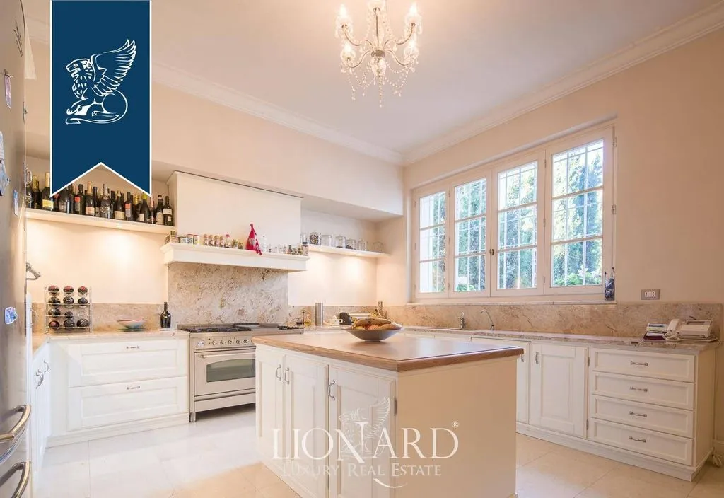 Köök - Refurbished Luxury Villa with Park in Lucca