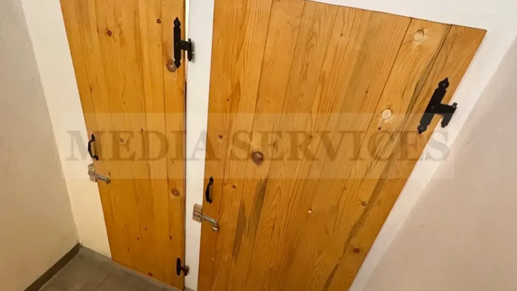 Esik - Terraced Apartment with Balcony in Garlasco