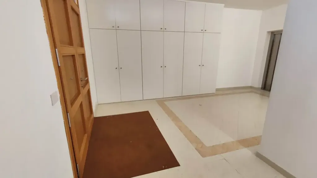 Esik - Hi-Tech Apartment with Terrace in Padua