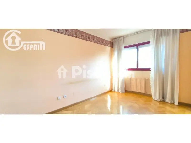 Magamistoad - Duplex with Private Garage in Madrid