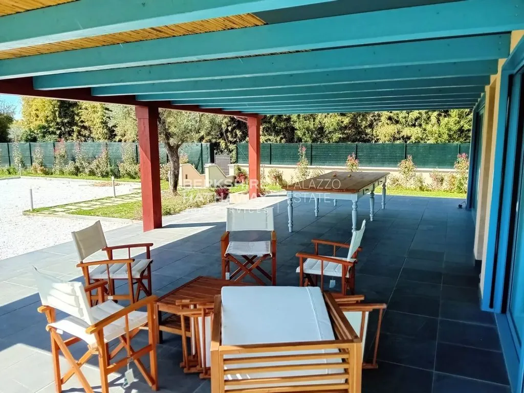 Terrasse - Modern Villa with Pool in Pietrasanta