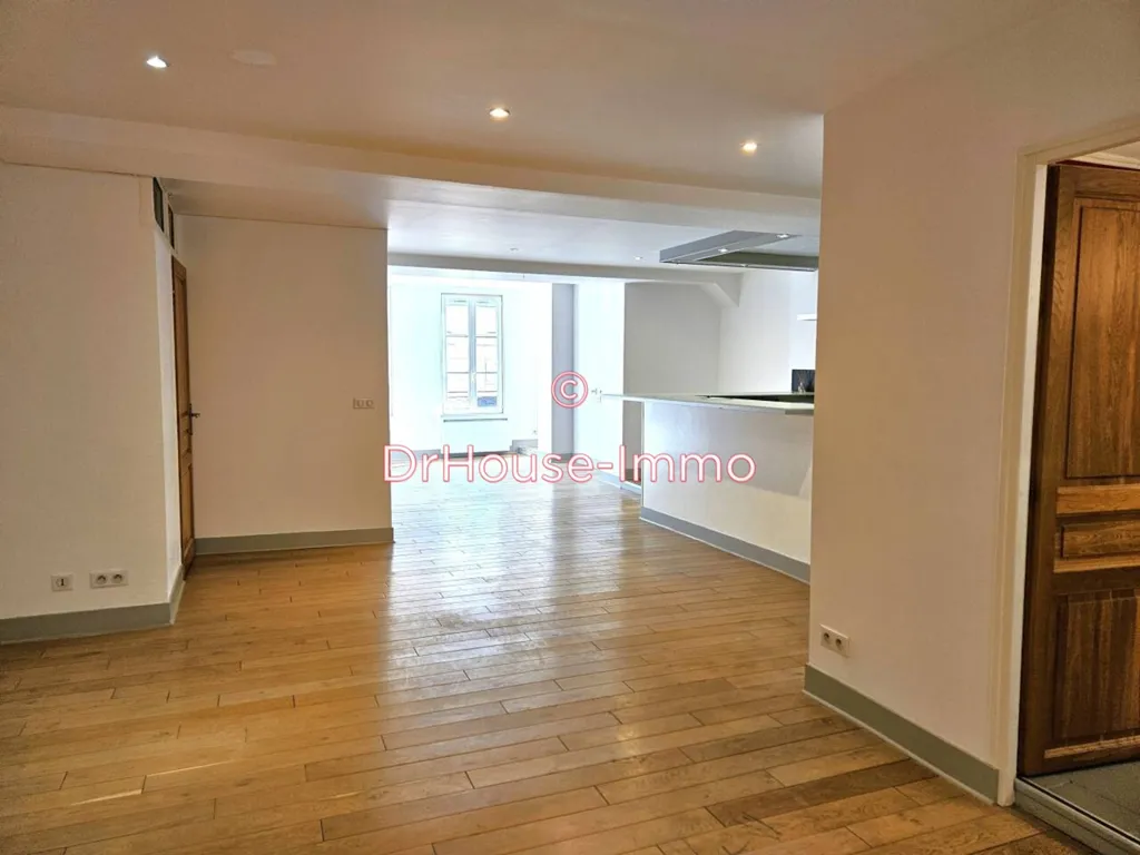 Living Room - Historic 4-Piece Apartment in Troyes Centre