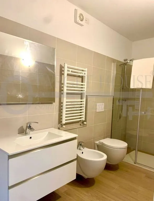 Salles de bain - Luxury Flat with Private Garden in Gravedona